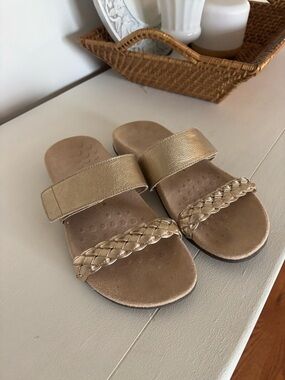 Women's Vionic Metallic Braided Slide Sandals - Gold